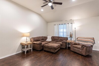 903 Hodge St, Cleburne, TX 76033 - photo 7