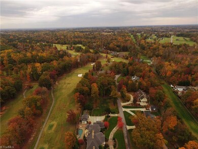 L437 Broadmoor Dr, Statesville, NC 28625 - photo 7