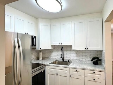 51 Dorchester C unit 510, West Palm Beach, FL 33417 - photo 4