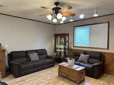 8 Chisholm Trail, Wiggins, MS 39577 - photo 3