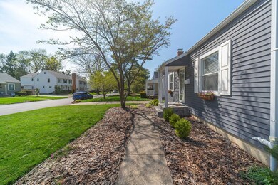 370 E Beaumont Road