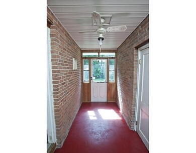 612 Pleasant St, Holyoke, MA 01040 - photo 4
