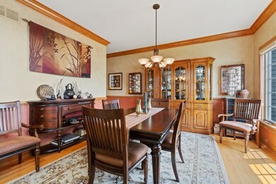 247 Johnson Woods Dr, Batavia, IL 60510 - photo 3