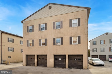 22 S Springfield Rd unit E1, Clifton Heights, PA 19018 - photo 2