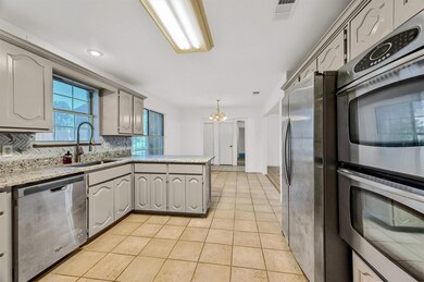 400 E North Creek Dr, Sherman, TX 75092 - photo 7