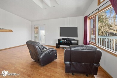 06-Living Room_IMG_4884