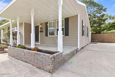 900 School St, Jacksonville, NC 28540 - photo 2