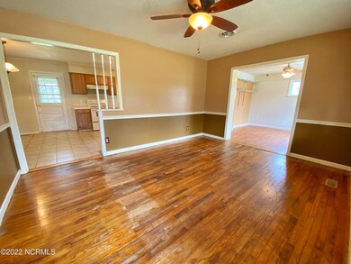 128 Linda Dr, Jacksonville, NC 28546 - photo 3