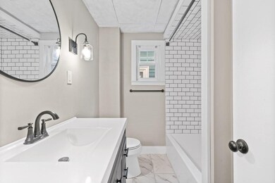 53 Falcon St unit 53, Boston, MA 02128 - photo 4