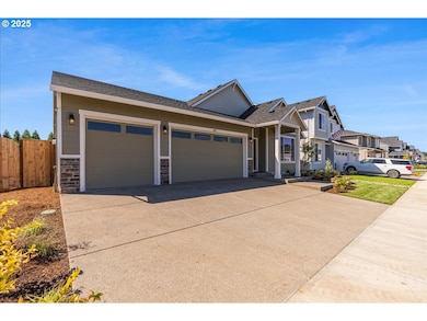 853 E Wilson St, Carlton, OR 97111 - photo 3