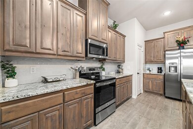 232 Scenic Wood Dr, Azle, TX 76020 - photo 7