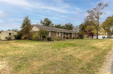 445 Margaret Dr, East Prairie, MO 63845 - photo 2