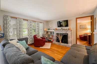 100 Straightway, Hyannis, MA 02601 - photo 4