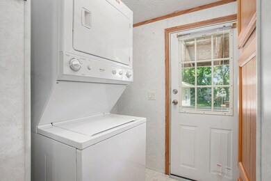 229 Maple St, Lowell, MI 49331 - photo 6