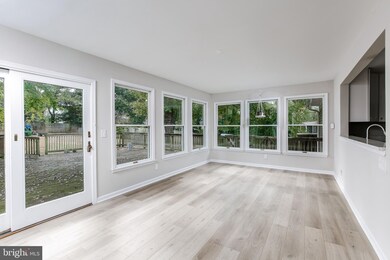 1019 Courtland Dr, Sykesville, MD 21784 - photo 4