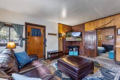 2418 N Main St-7