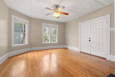 21 Beckford St unit 1, Salem, MA 01970 - photo 4