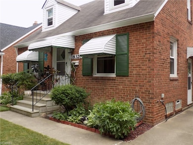 18320 Mapleboro Ave, Maple Heights, OH 44137 - photo 2