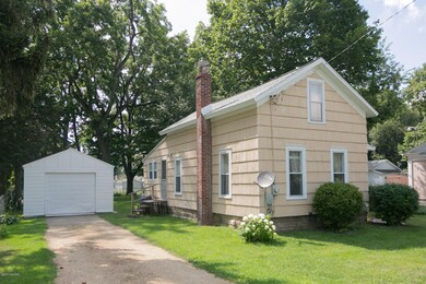 121-N-MainSt-102