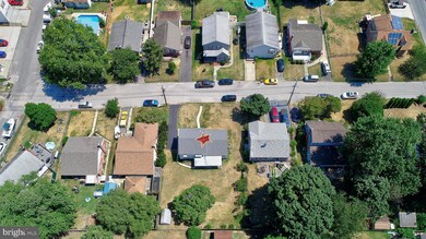 8434 Bay Dr, Pasadena, MD 21122 - photo 6