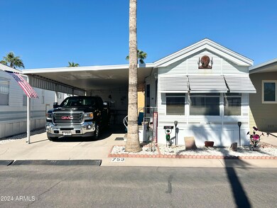 CAN FIT A LARGE TRUCK IN PARKING AREA