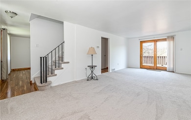 901 8th Ave, Conway, PA 15027 - photo 2