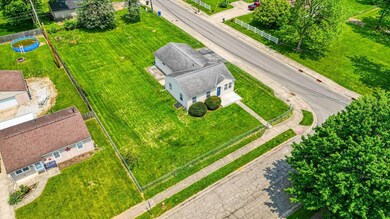 57-web-or-mls-860 Colton Rd (17)