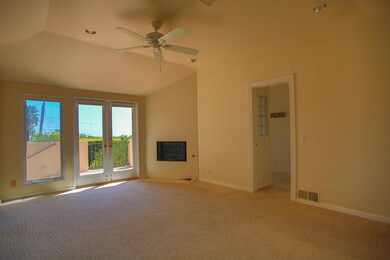 Knoll-MasterBedroom