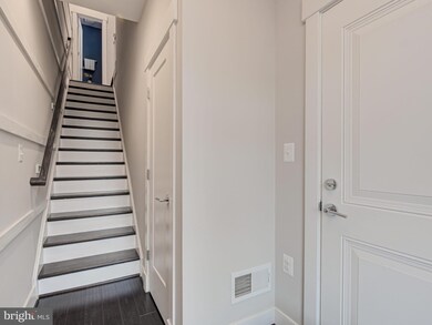 22937 Sullivans Cove Square, Brambleton, VA 20148 - photo 4