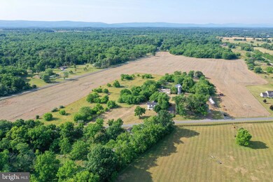 135 Longmarsh Rd, Berryville, VA 22611 - photo 3