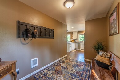 468 Lake Loop Drive