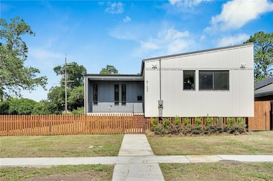 6100 Duplessis St, New Orleans, LA 70122 - photo 2