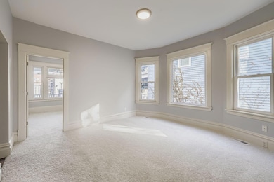 830 University Ave W - Web Quality - 007 - 04 Dining Room.jpg