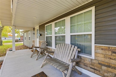 831 Locust St, Montgomery City, MO 63361 - photo 5