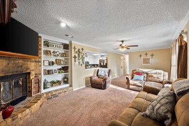 1029 Hidden Hills Dr, Corsicana, TX 75110 - photo 5