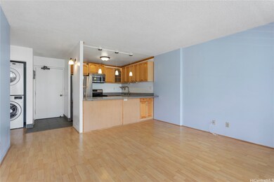 Atkinson Plaza unit 807, Honolulu, HI 96814 - photo 4