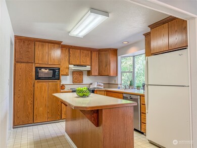 5219 95th Avenue Ct W, University Place, WA 98467 - photo 2