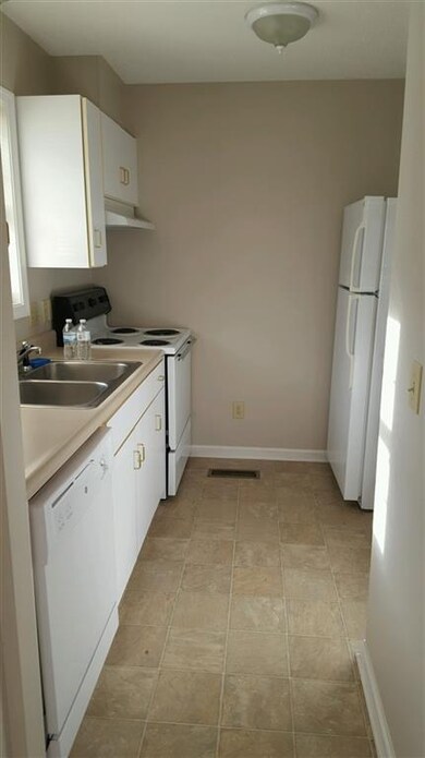 1131 Robin Hood Ct unit 104, Harrisonburg, VA 22801 - photo 5