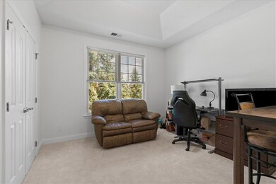 2nd bedroom, can be an office or a bedroom