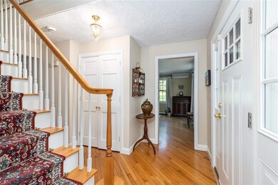 6 Hemlock Dr, Bedford, NH 03110 - photo 2