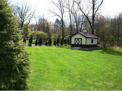 Yard/Garden. Large amounts of storage in the mini 