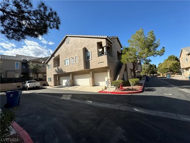 2001 Quartz Cliff St unit 202, Las Vegas, NV 89117 - photo 4