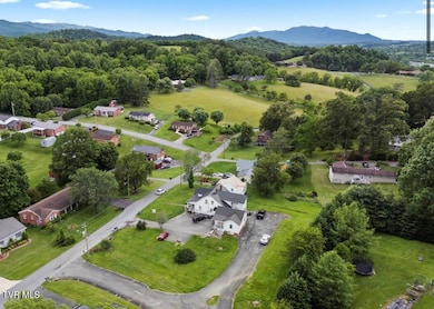 1809 Field Rd, Elizabethton, TN 37643 - photo 6