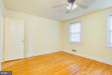 4027 Balfern Ave, Baltimore, MD 21213 - photo 4