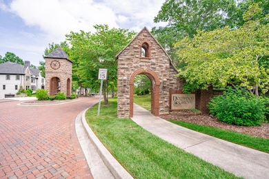 2324 Dogwood Grove Cir, Signal Mountain, TN 37377 - photo 3