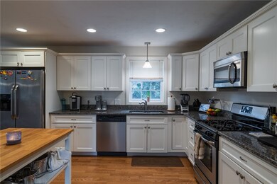 19 Minerva Ave, Cumberland, RI 02864 - photo 4