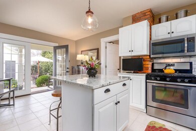 450 East Forest Street-17-SMALL