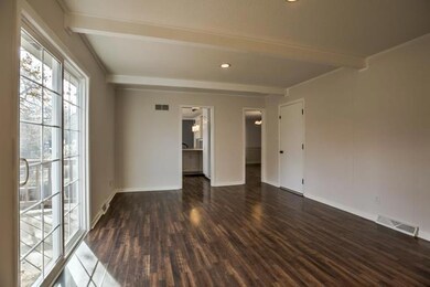 6613 Garnett Dr, Shawnee, KS 66203 - photo 6