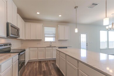 8203 Knoxville Trail, Austin, TX 78744 - photo 6