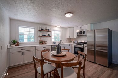 678 N Pendleton Ave, Pendleton, IN 46064 - photo 7